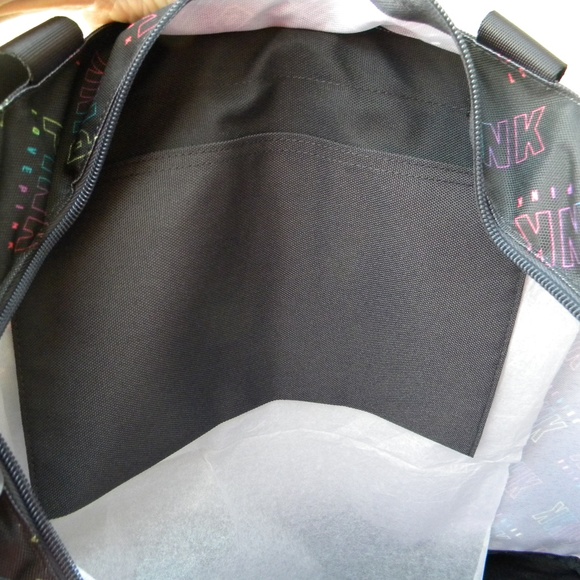 NIB Pink Victorias Secret  Weekender Tote - Picture 9 of 9
